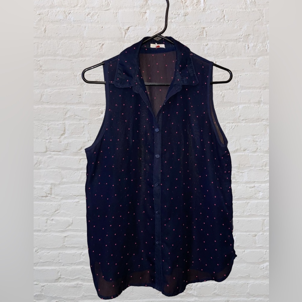 💕 Cute Sleeveless Blouse 💕